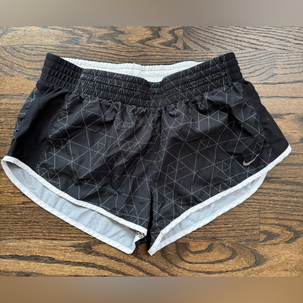 Nike Dri-Fit Women’s Shorts Black Medium